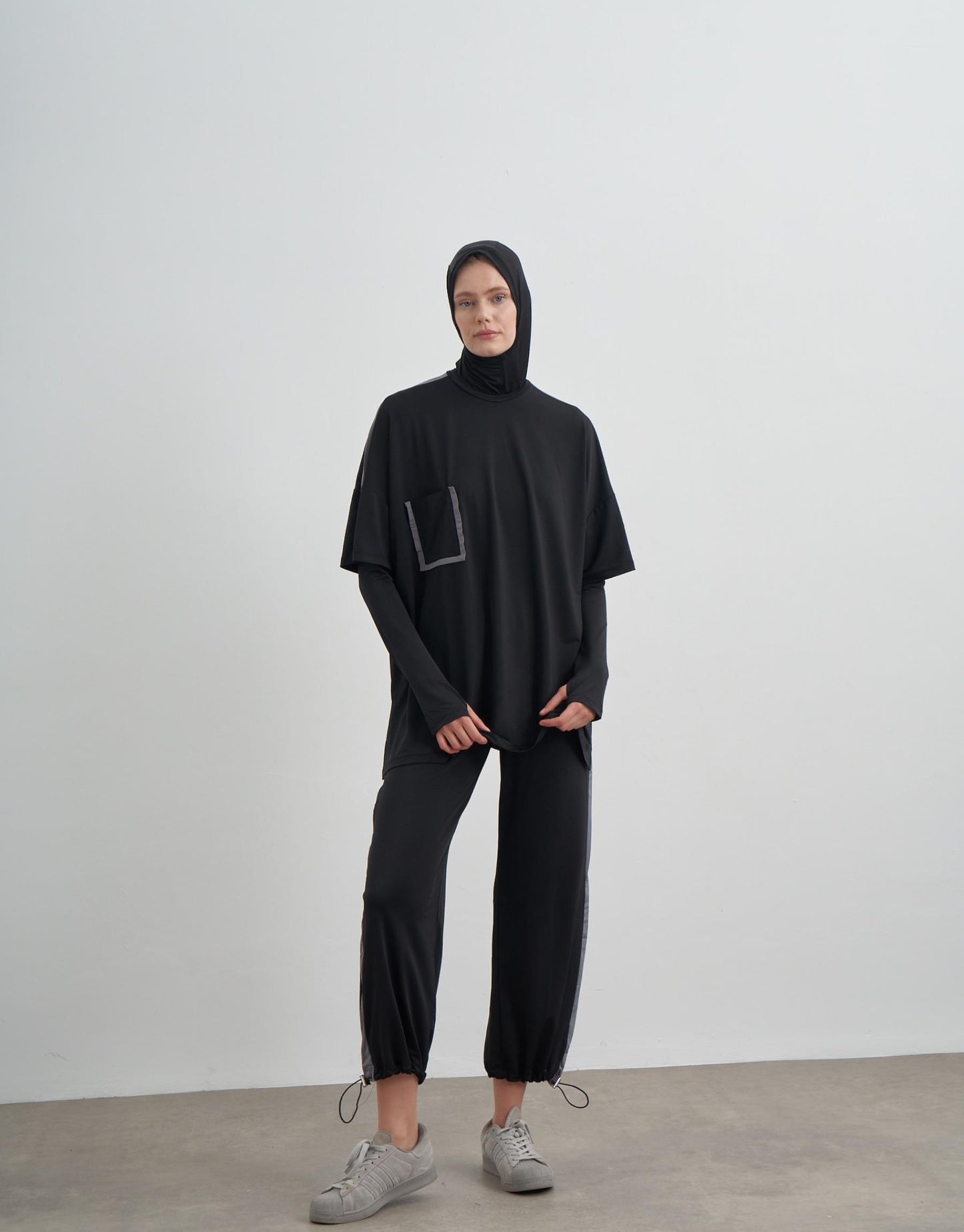 Diana - Ensemble Sport Modeste 4 Pièces – Confort & Performance