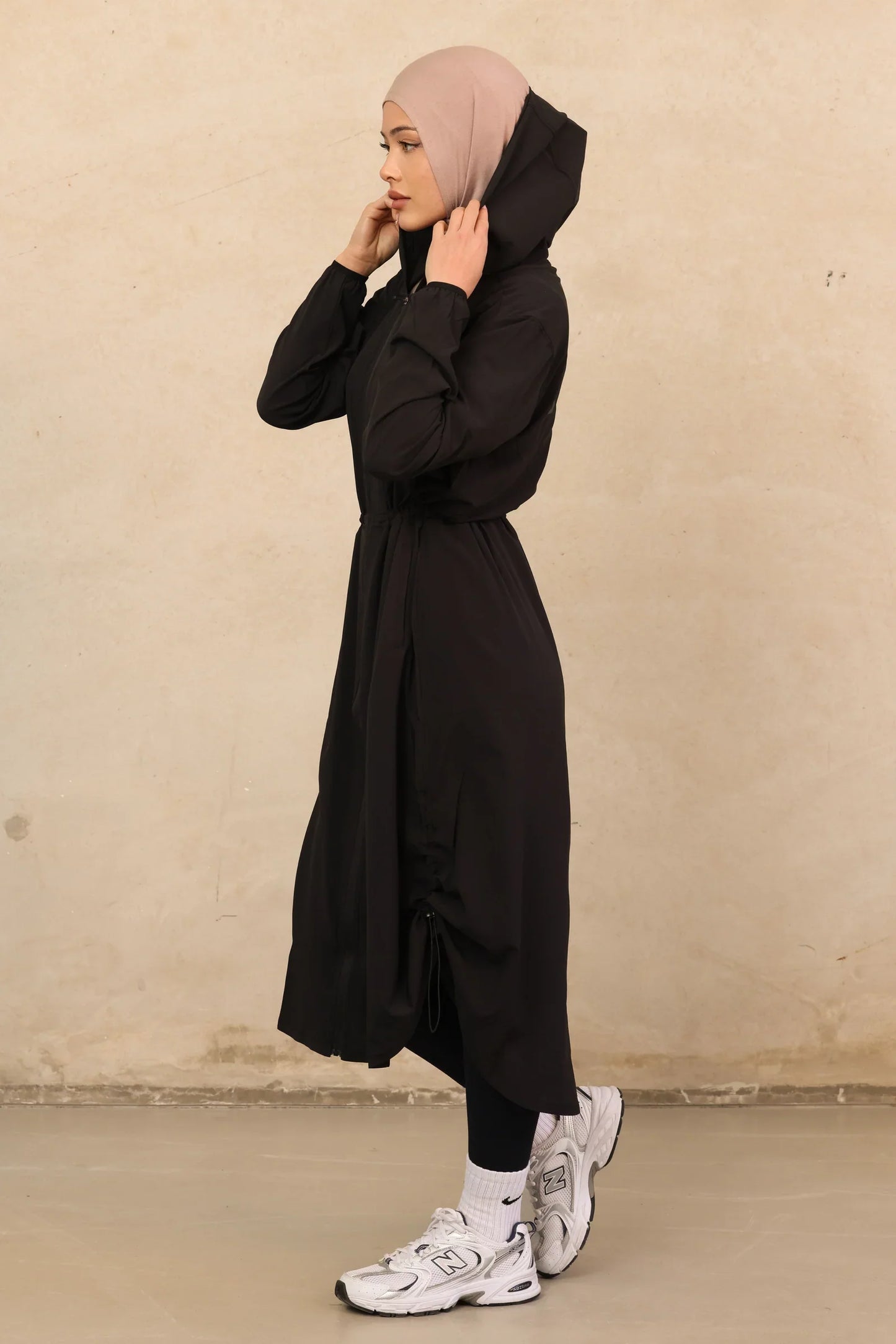Veste Longue ActiveFit avec Capuche – Noir & Gris