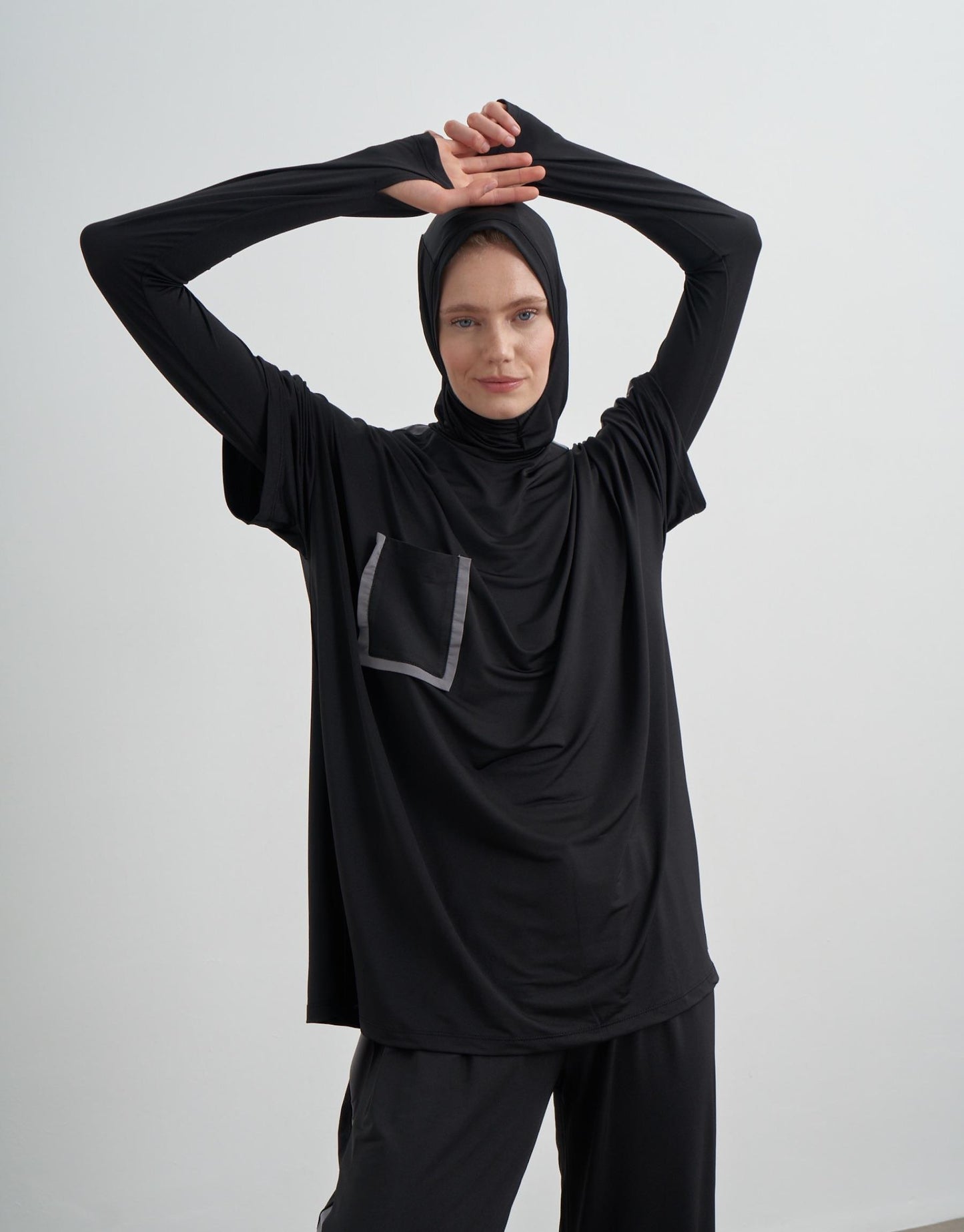 Diana - Ensemble Sport Modeste 4 Pièces – Confort & Performance